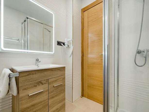 Imagen general del Hostal Oyo Hotel Restaurante La Pinta. Foto 9