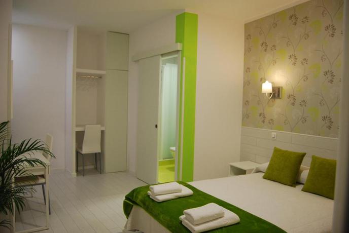 Imagen general del Hostal PETITE MAMAN. Foto 9