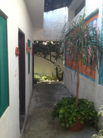 Imagen de los interiores del Hostal POC NA, Isla Mujeres. Foto 8
