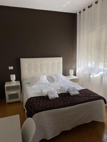 Imagen de la habitación del Hostal PR Navia. Foto 2