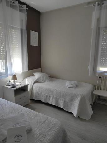 Imagen de la habitación del Hostal PR Navia. Foto 4