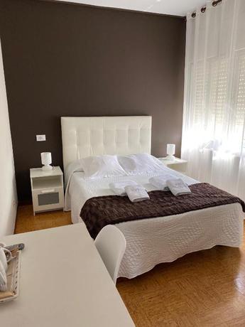 Imagen de la habitación del Hostal PR Navia. Foto 9