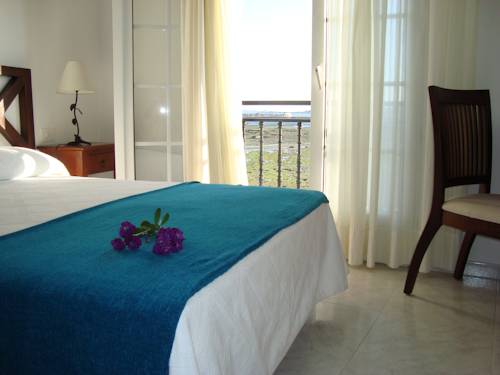 Imagen de la habitación del Hostal PR Ribeira de Fefi&ntilde;ans. Foto 3