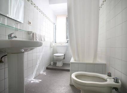 Imagen general del Hostal Paco, Marbella. Foto 10