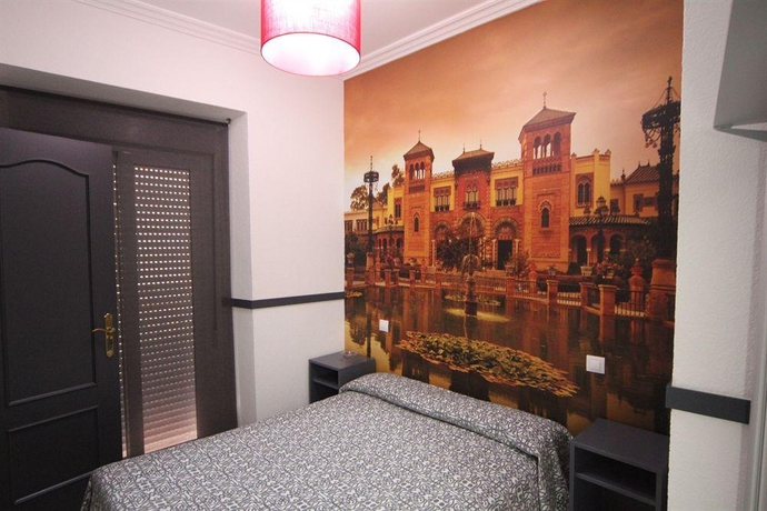 Imagen general del Hostal Paco's. Foto 8