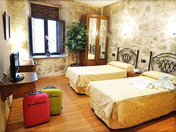 Imagen de la habitación del Hostal Palacio Antigua Audiencia. Foto 3