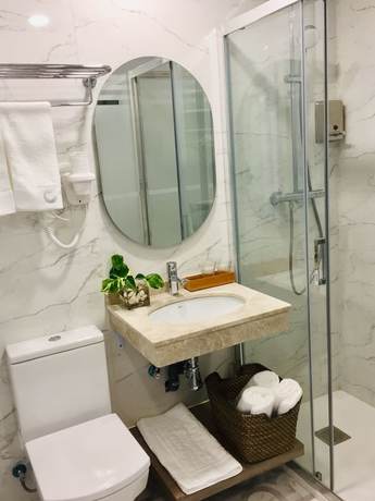 Imagen de la habitación del Hostal Palacio Luna. Foto 11