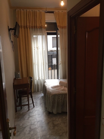 Imagen de la habitación del Hostal Palacios Fuencarral. Foto 7