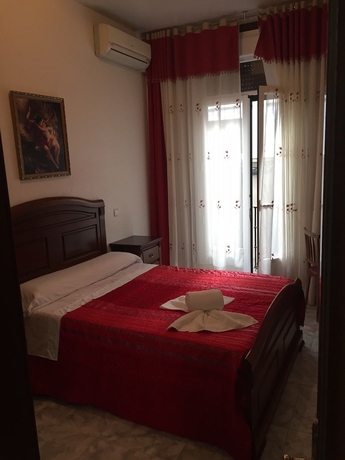 Imagen de la habitación del Hostal Palacios Fuencarral. Foto 8