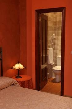 Imagen de la habitación del Hostal Palacios, Toledo. Foto 12