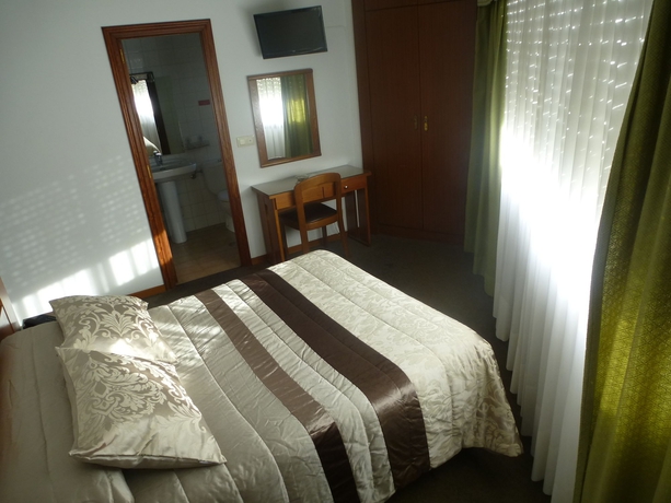 Imagen de la habitación del Hostal Palas, A Coruña. Foto 6