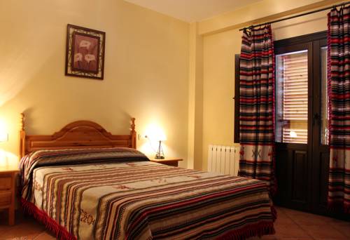 Imagen de la habitación del Hostal Pampaneira. Foto 3