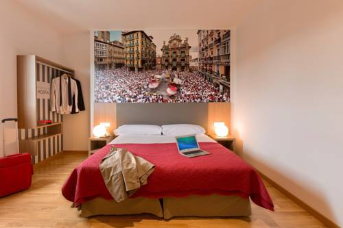 Imagen de la habitación del Hostal Pamplona, Pamplona. Foto 7
