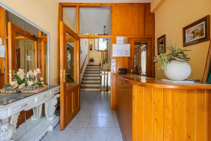 Imagen de los interiores del Hostal Pa&ntilde;art. Foto 8