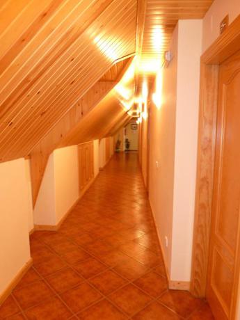 Imagen de los interiores del Hostal Pa&ntilde;art. Foto 9