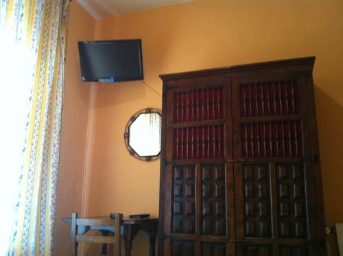 Imagen de la habitación del Hostal Paracuellos. Foto 4