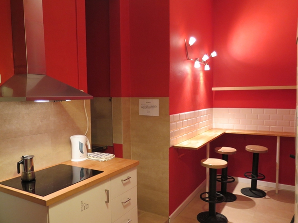 Imagen del bar/restaurante del Hostal Paraiso, Parallel. Foto 2