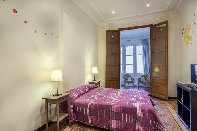 Imagen de la habitación del Hostal Paraiso, Parallel. Foto 5