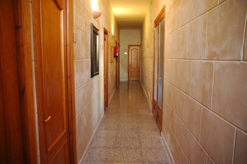 Imagen general del Hostal Paris Ciutadella. Foto 4