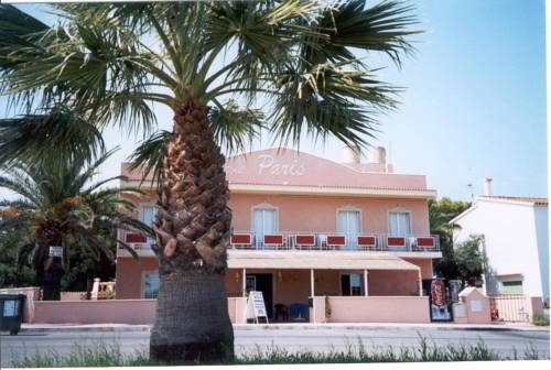 Imagen general del Hostal Paris Ciutadella. Foto 7