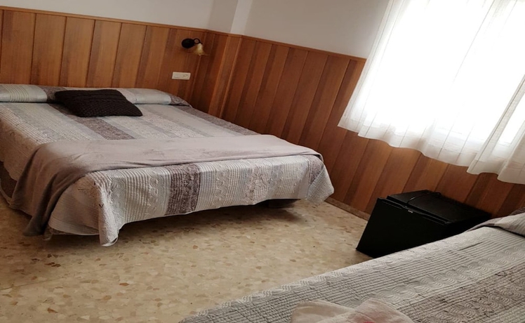 Imagen de la habitación del Hostal Patio Andaluz, Punta Umbría. Foto 3
