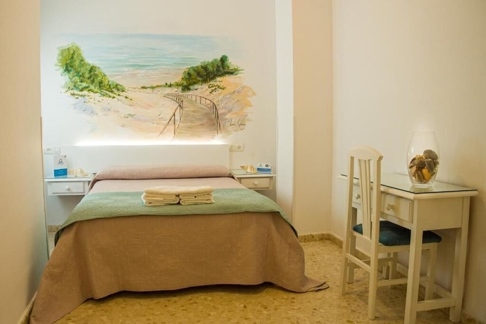 Imagen de la habitación del Hostal Patio Andaluz, Punta Umbría. Foto 14