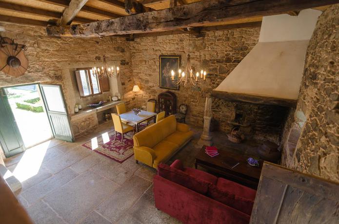 Imagen de los interiores del Hostal Pazo De Eidian. Foto 9