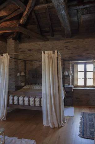 Imagen de la habitación del Hostal Pazo Santa Mar&iacute;a. Foto 14