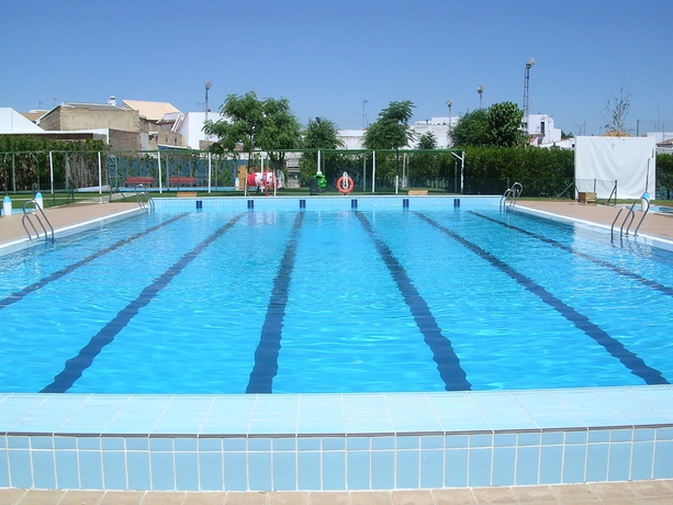 Imagen de la piscina del Hostal Pechi. Foto 16