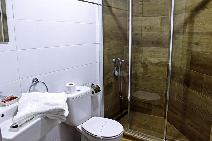 Imagen general del Hostal Pensión Playa De Sardiñeiro. Foto 10