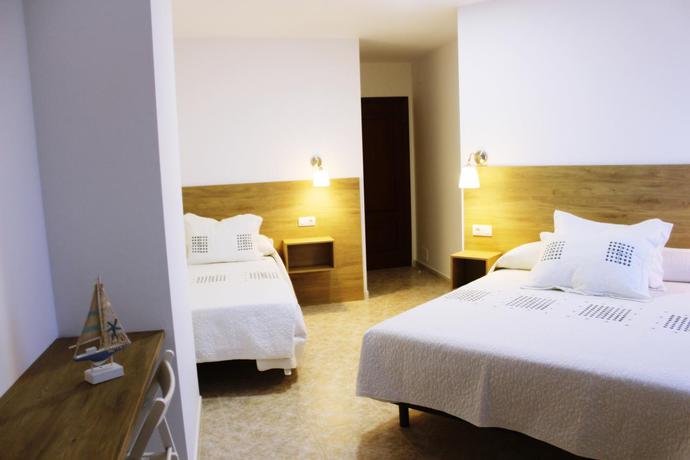 Imagen general del Hostal Pensión Playa De Sardiñeiro. Foto 14