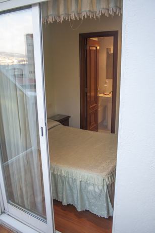 Imagen de la habitación del Hostal Pensión Residencia Buenos Aires. Foto 18