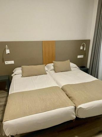 Imagen general del Hostal Pensión Residencia Fornos. Foto 7