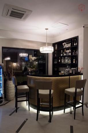 Imagen del bar/restaurante del Hostal Pensiunea Nora Prestige. Foto 2