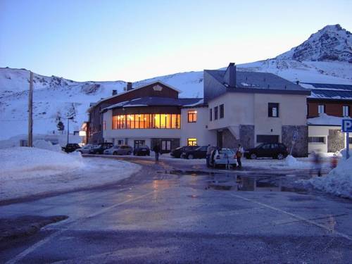 Imagen de la habitación del Hostal Pico Agujas. Foto 2