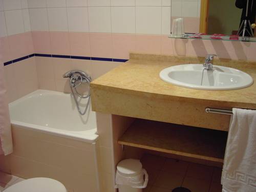 Imagen de la habitación del Hostal Pico Agujas. Foto 5