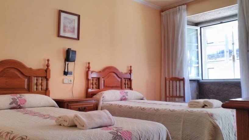 Imagen de la habitación del Hostal Pico Sacro. Foto 2