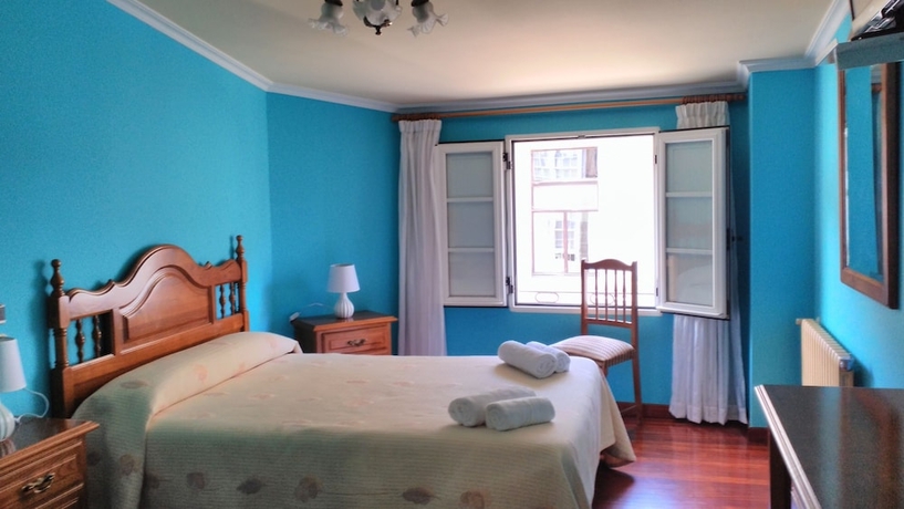 Imagen de la habitación del Hostal Pico Sacro. Foto 5