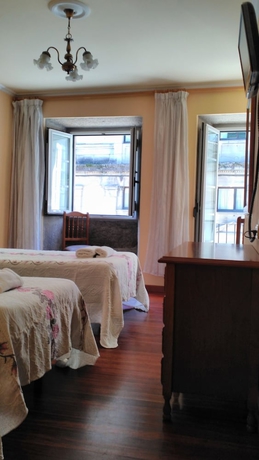 Imagen de la habitación del Hostal Pico Sacro. Foto 10