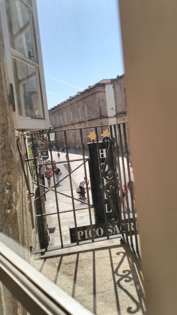 Imagen de la habitación del Hostal Pico Sacro. Foto 15