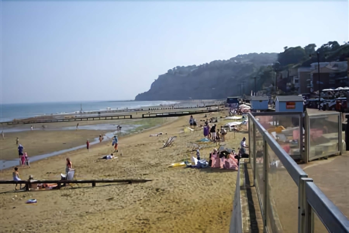 Imagen de los exteriores del Hostal Pink Beach Guest House. Foto 13