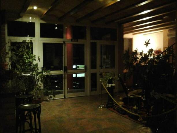 Imagen general del Hostal Piñera. Foto 1