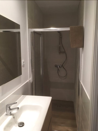 Imagen de la habitación del Hostal Pizarro, Malasa&ntilde;a. Foto 6