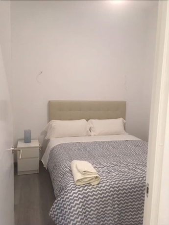 Imagen de la habitación del Hostal Pizarro, Malasa&ntilde;a. Foto 8