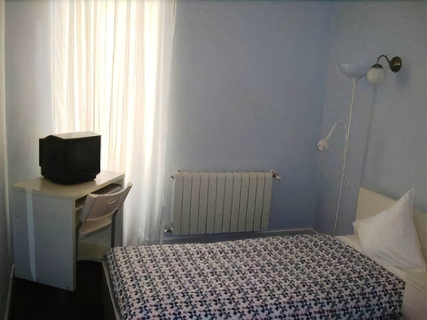 Imagen de la habitación del Hostal Pizarro, Malasa&ntilde;a. Foto 12
