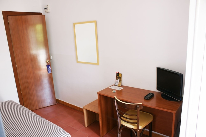 Imagen de la habitación del Hostal Plaja. Foto 8