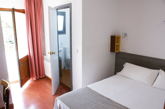 Imagen de la habitación del Hostal Plaja. Foto 13