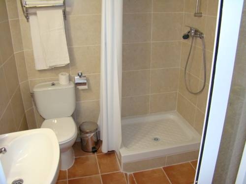 Imagen de la habitación del Hostal Platja. Foto 7