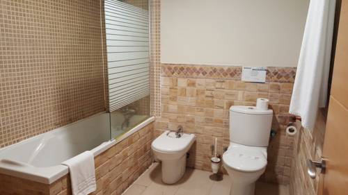 Imagen de la habitación del Hostal Playa Mazagon (el Remo). Foto 5