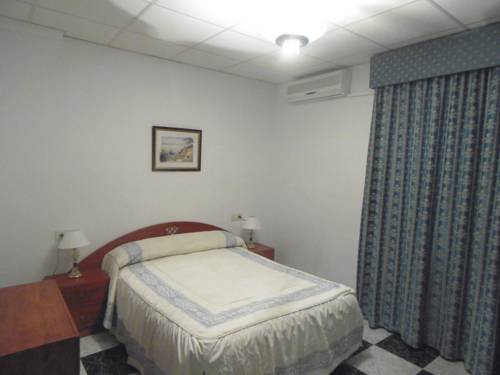 Imagen de la habitación del Hostal Plaza Damasco. Foto 3